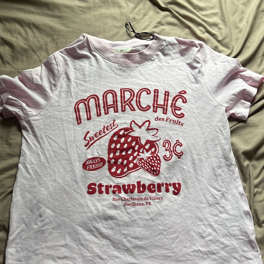 h&m, pink top, strawberry, small